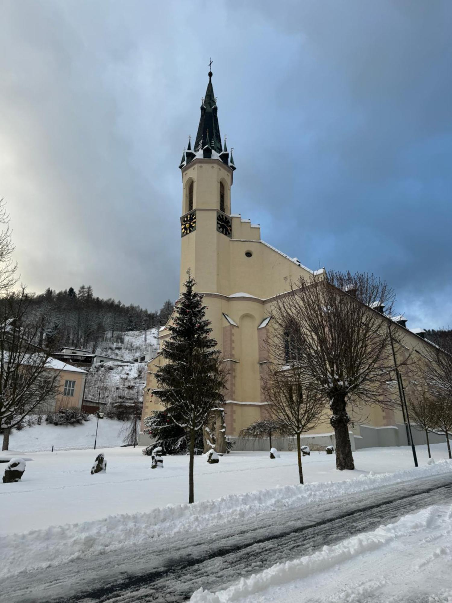 U Vahy Jachymov Apartment Bagian luar foto
