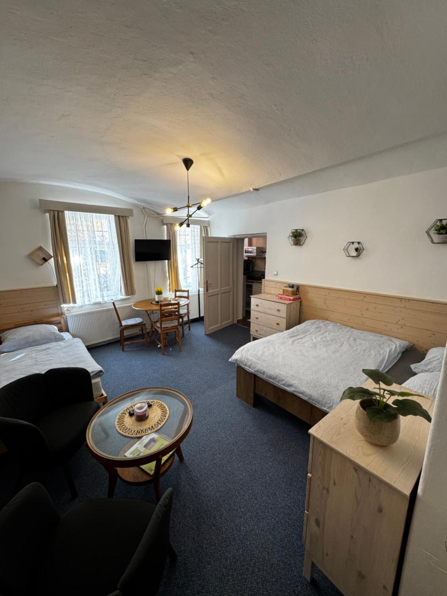 U Vahy Jachymov Apartment Bagian luar foto